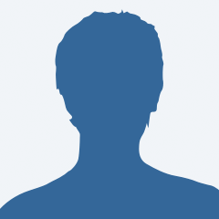 P2P Foundation 论坛为中本聪账户显示的蓝色默认剪影头像，并非本人照片